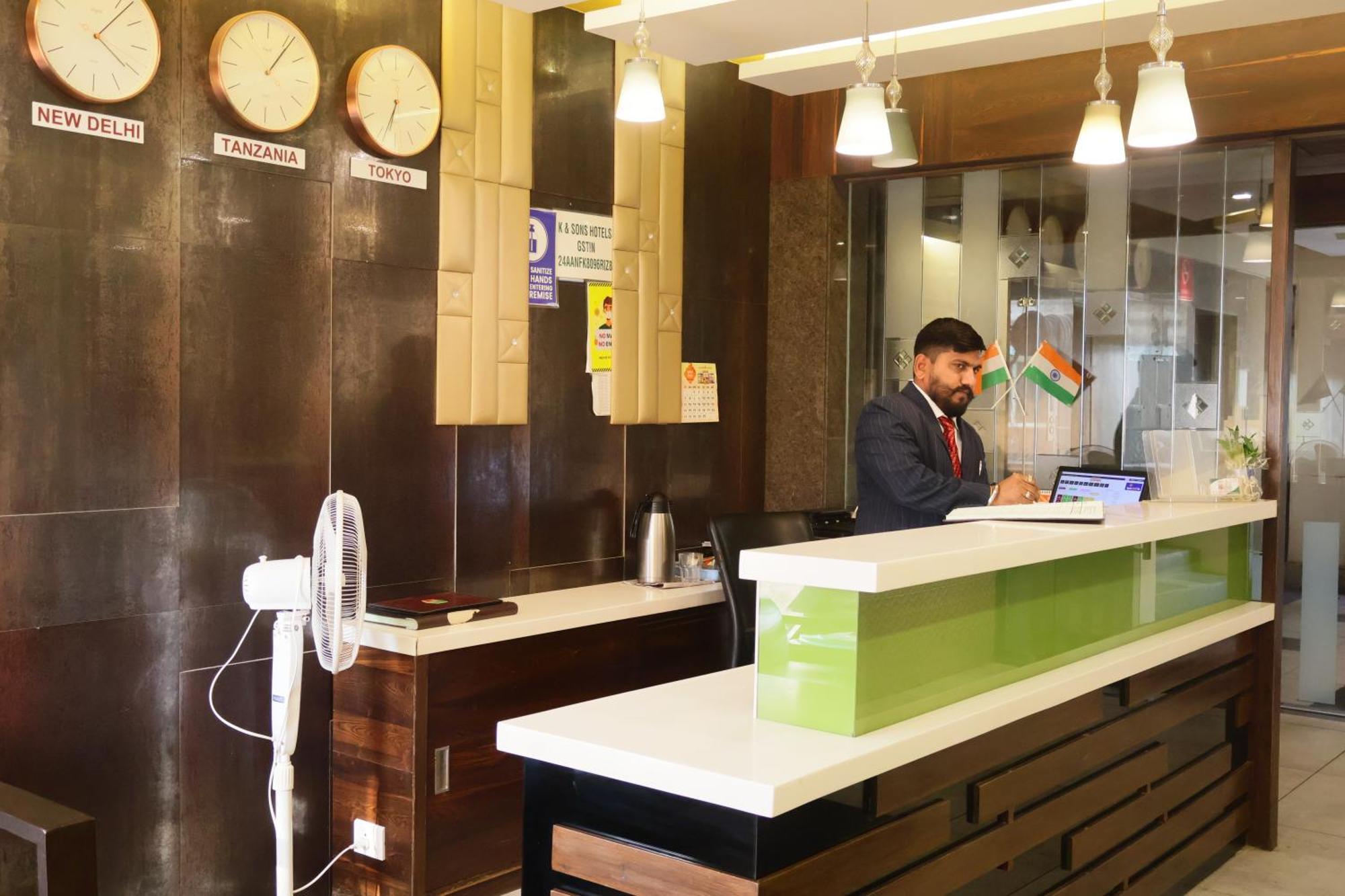 Hotel Kabir Ahmadabad Zewnętrze zdjęcie