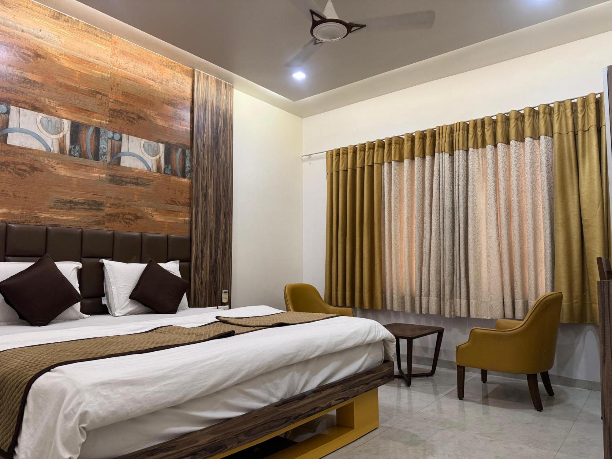 Hotel Kabir Ahmadabad Zewnętrze zdjęcie