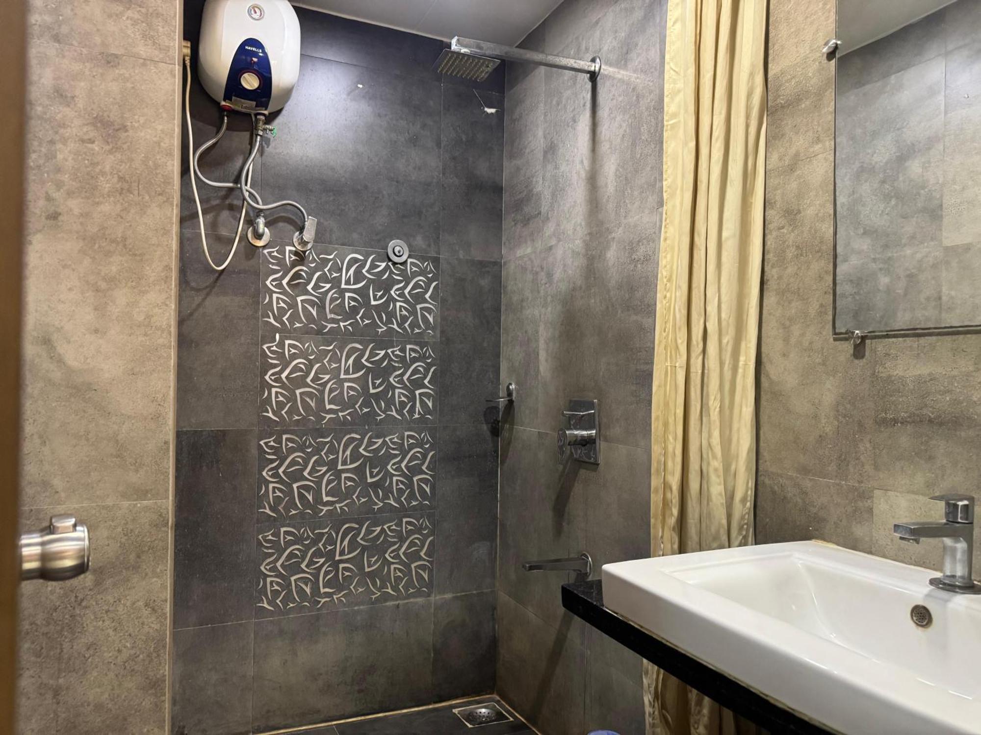 Hotel Kabir Ahmadabad Zewnętrze zdjęcie
