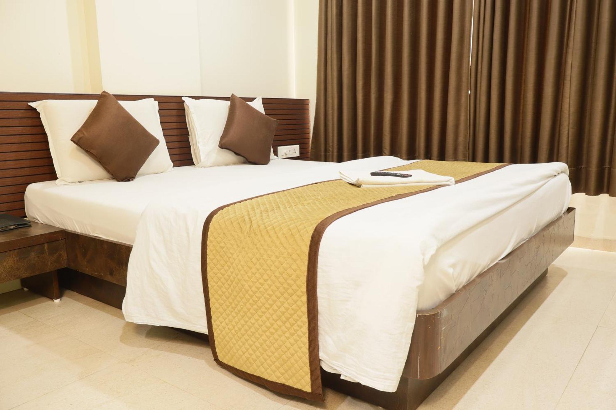 Hotel Kabir Ahmadabad Zewnętrze zdjęcie